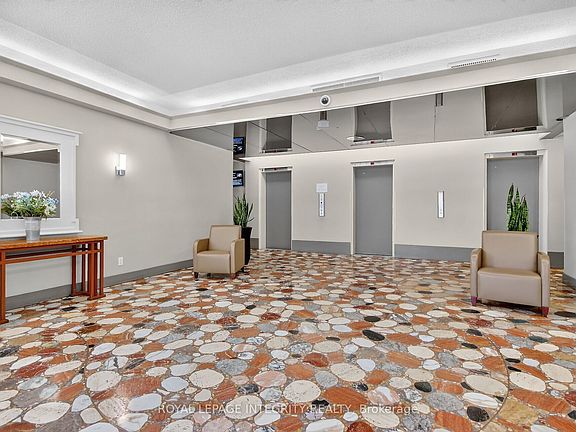 5th image of 1785 Frobisher Ln #2701