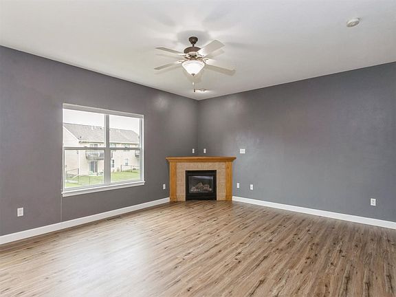 3rd image of 1492 Vandello Cir
