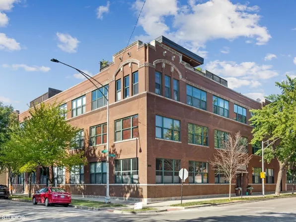 2250 W Ohio St APT 205, Chicago, IL 60612