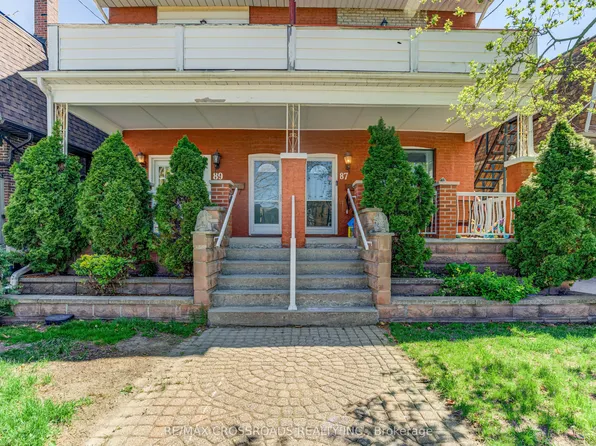 89 Wembley Dr, Toronto, ON M4L 3C9