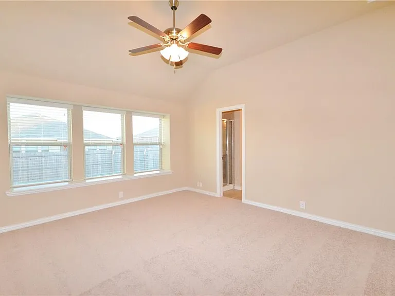 122 Eagle Feather Dr — Photo 11