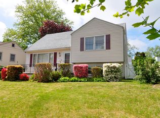 41 Allendale Rd, Yonkers, NY 10710