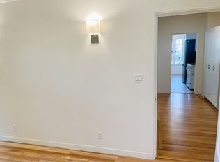 67 Glen Ave #301, Oakland, CA 94611