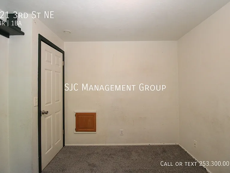 421 3rd St NE — Photo 16