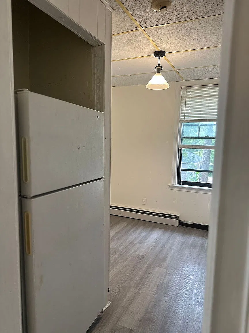 2 bed, 850 sqft, $2,000 — Photo 3