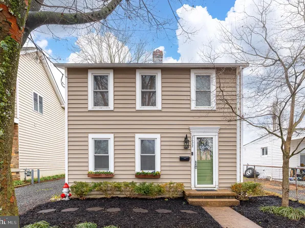 2622 Caroline St, Fredericksburg, VA 22401