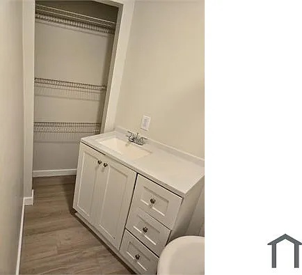 221 W Upton St #1F — Photo 4