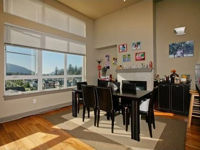 1840 25th Ave NE #402 — Photo 4