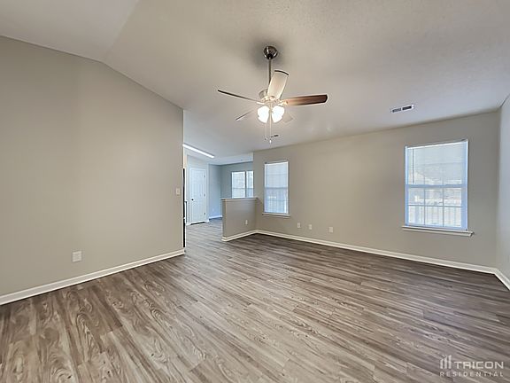 2nd image of 1555 Hollow Maple Dr