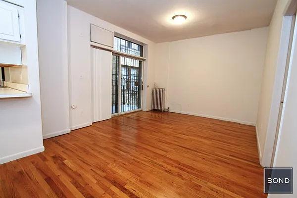 Rented by Bond New York | media 6