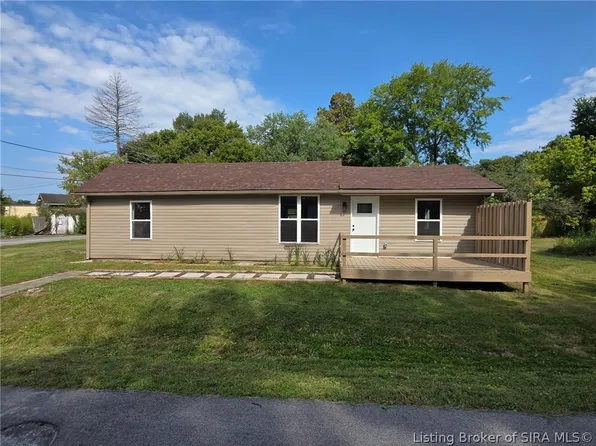 50 S Water Street, Pekin, IN 47165