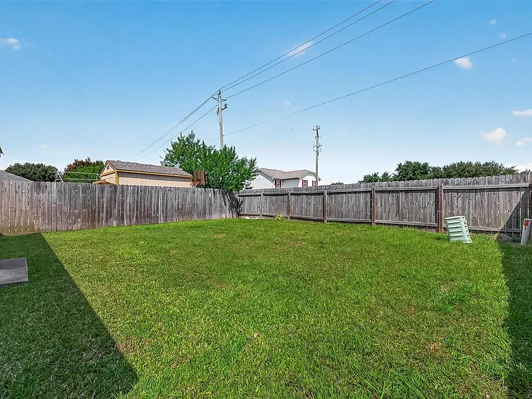 827 Royal George Ln — Photo 37
