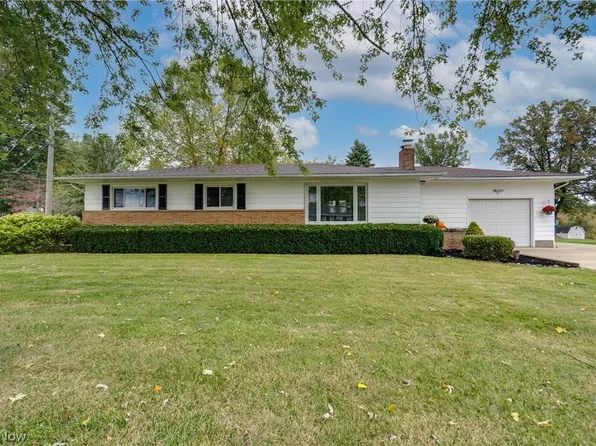 3267 Nidover Rd, Akron, OH 44312