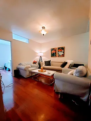 Rented by Compass | media 14