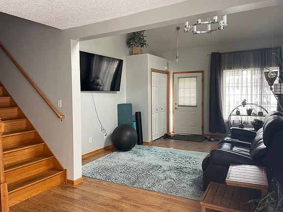 4th image of 17156 Eastwood Ave #Townhouse