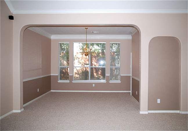 2nd image of 50 S Old Cedar Cir
