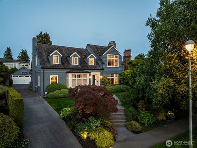 2642 W Viewmont Way W, Seattle, WA, 98199
