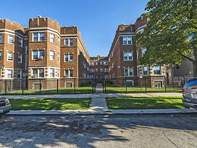 7109-15 S Ridgeland Ave #1736-44 — Photo 16