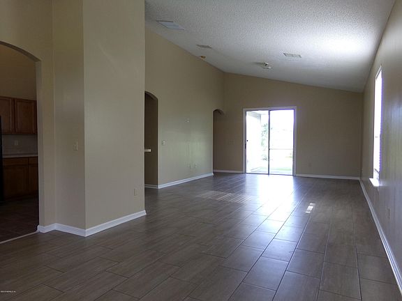 5th image of 2771 Cross Creek Dr
