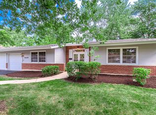 6529 Winston Dr, Woodridge, IL 60517