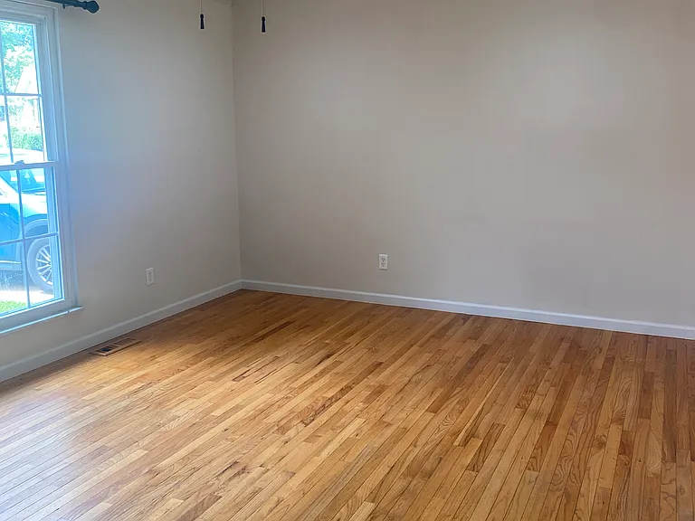 2310 Wesbriar Ct — Photo 4