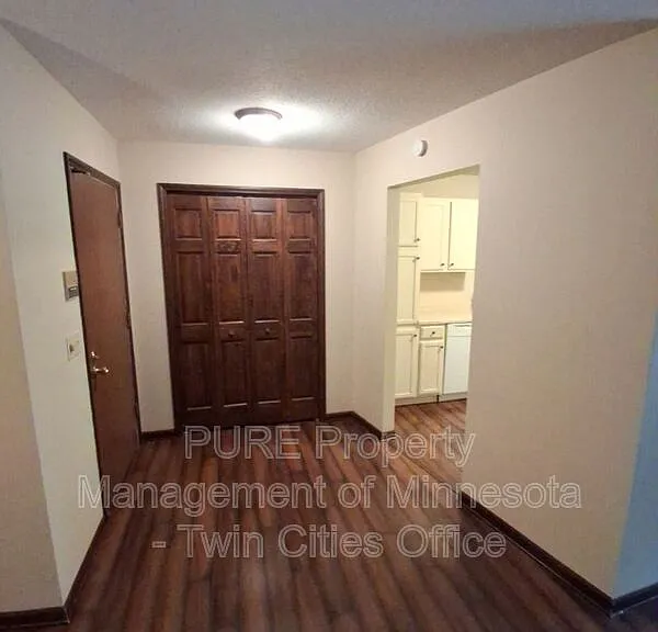5231 Balmoral Ln — Photo 6