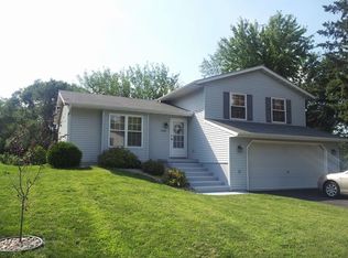 2702 Fell Rd, Madison, WI 53713