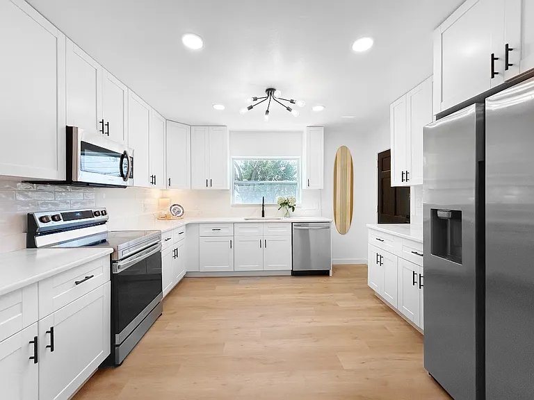 3735 Overlook Dr NE — Photo 4