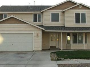 1601 Harvest Pl, Sunnyside, WA 98944