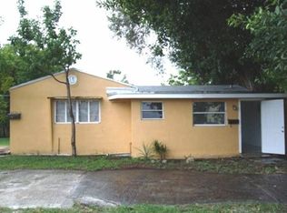 2430 Lincoln St, Hollywood, FL 33020