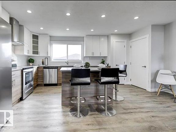 2nd image of 13907 88th St NW