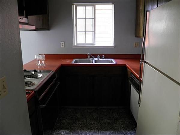 2nd image of 1114 Cortez St Unit D