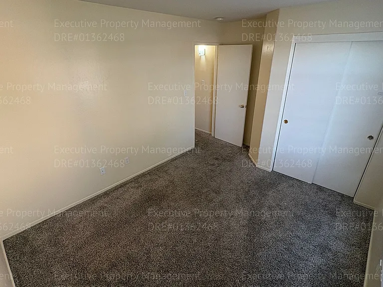 524 Sunset Meadow Ln — Photo 34
