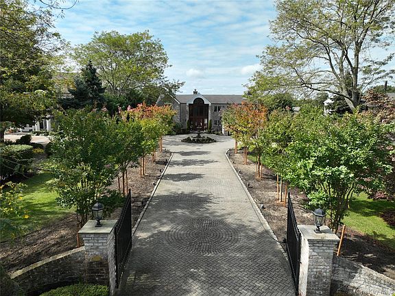 3rd image of 10 Beech Road