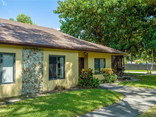 7531 SW 28th St #15, Davie, FL 33314