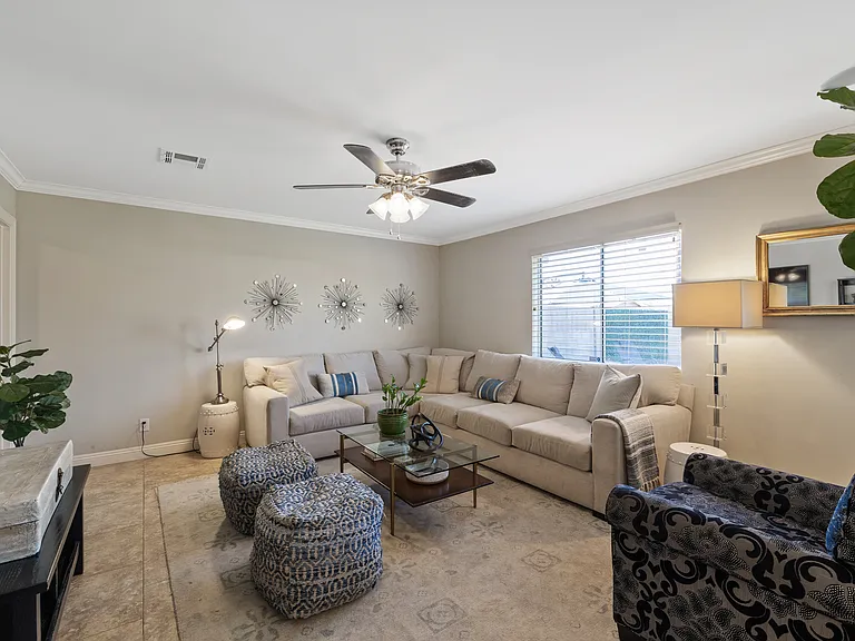 7936 E Moreland St — Photo 11