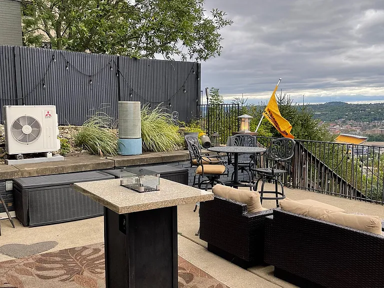 718 Grandview Ave — Photo 4