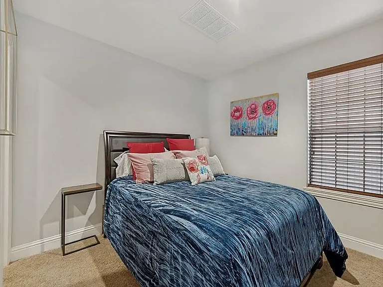 1018 Pavillion St — Photo 6