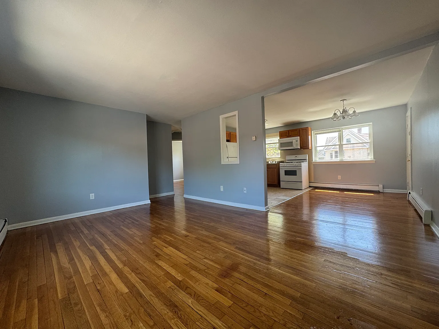 2 bed, 750 sqft, $1,395 — Photo 2