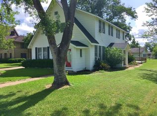 404 N Center St, Weimar, TX 78962