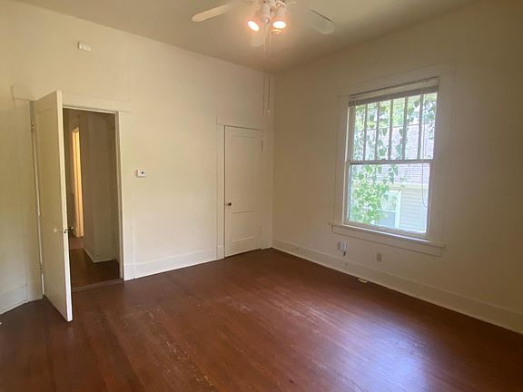 3rd image of 415 N Elm St APT B