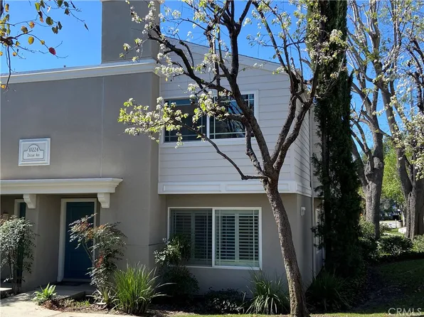 10224 Zelzah Ave Unit 5, Northridge, CA 91325