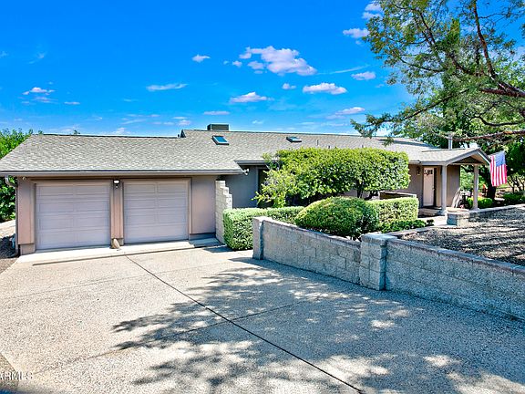 3rd image of 2401 Eastern Drive