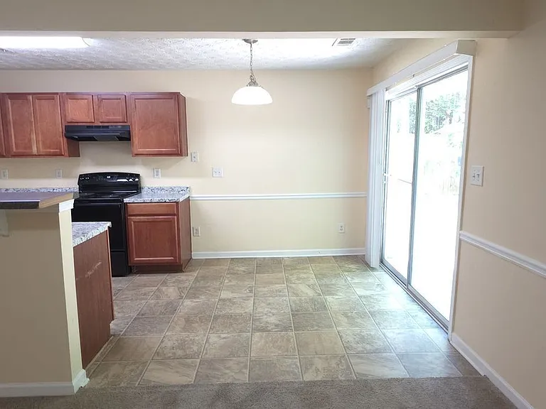 465 Little Creek Rd — Photo 3