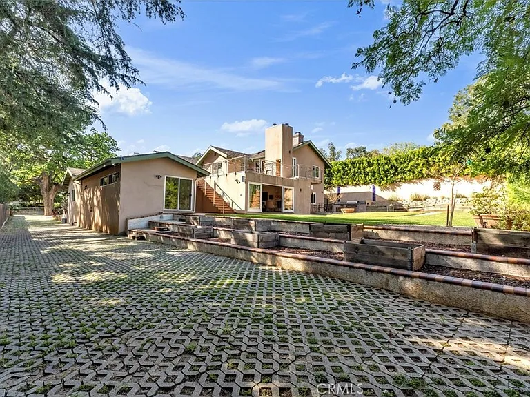 9824 Baden Ave — Photo 44