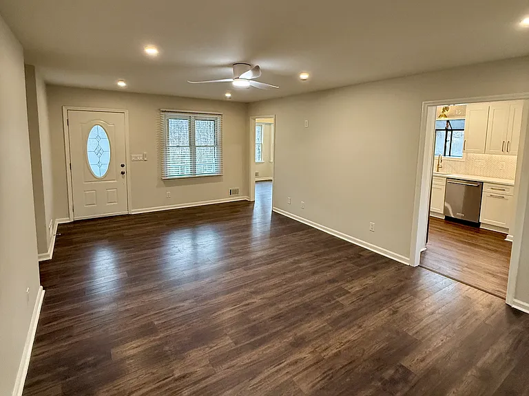 821 White Stag Ln — Photo 10