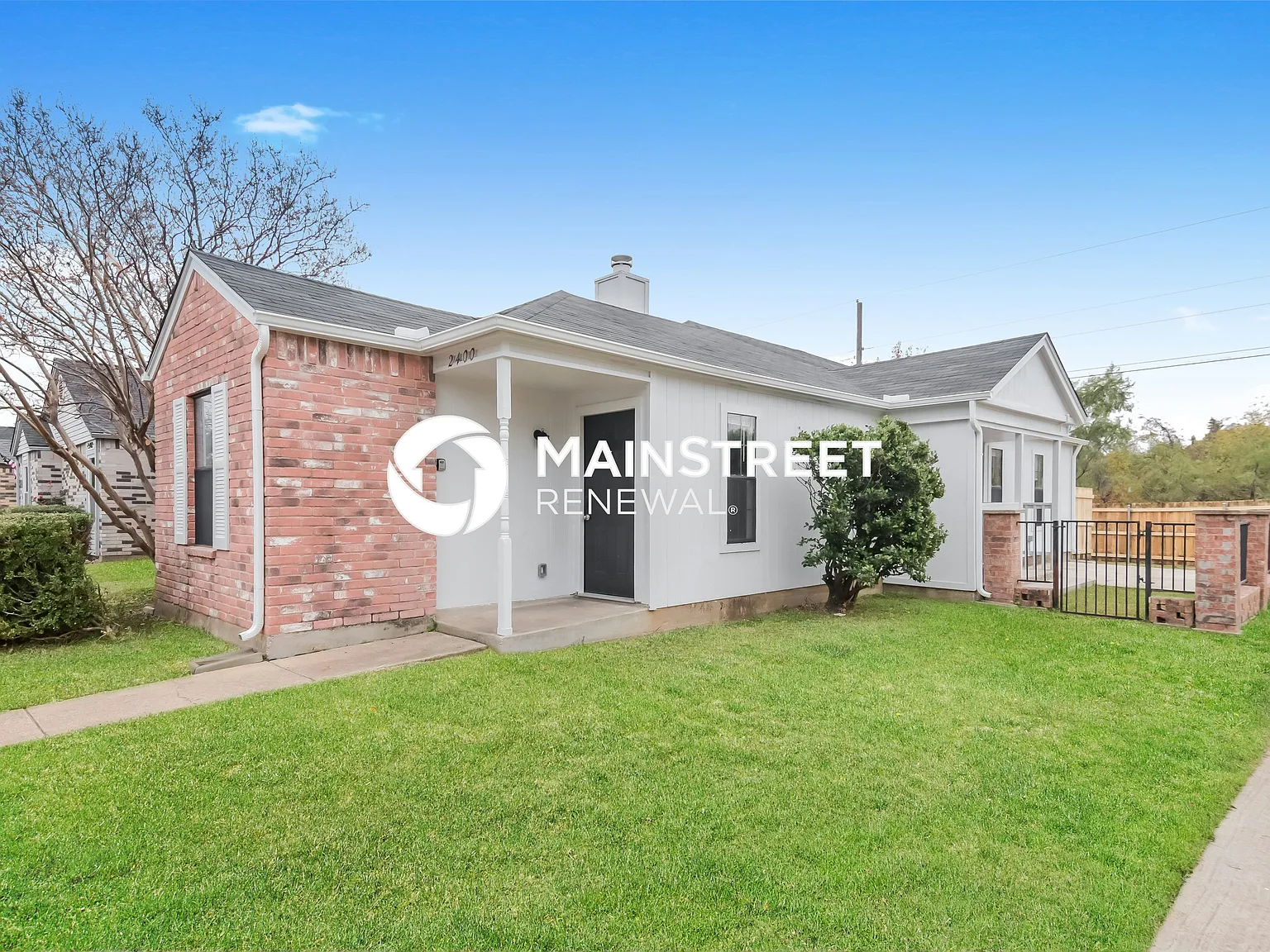 2400 Markland St — Photo 1