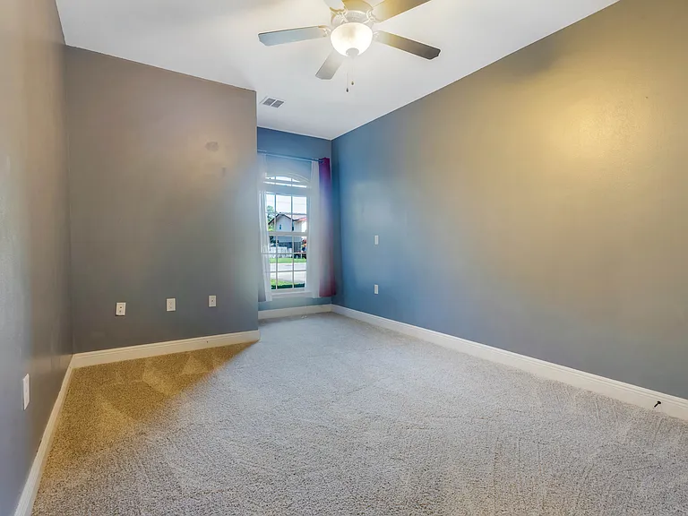 651 Powell Dr NE — Photo 30
