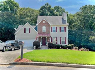 229 Towler Shoals Dr, Loganville, GA 30052
