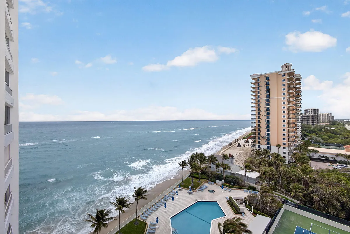 Building Photo - 5200 N Ocean Dr #1004